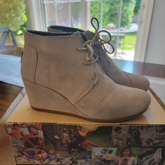 Toms Shoes - Toms Womens Taupe Suede Lace-Up Wedge Booties